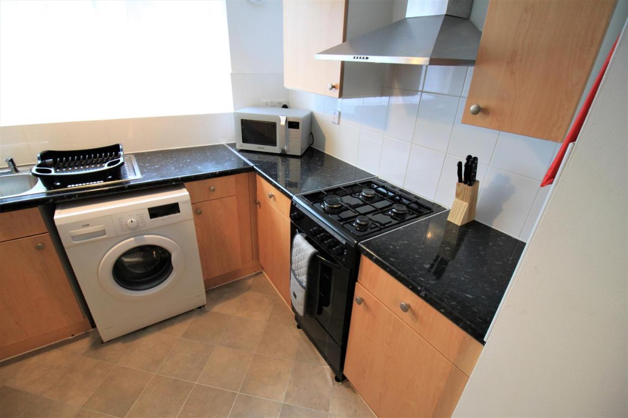 Hamilton House -3 Bed Close To Town, Drive Parking, 2 Toilets Newcastle upon Tyne Exterior photo